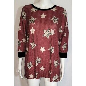 Southern Stitch 3/4 Sleeve Waffle Knit Top with Stars- Size M